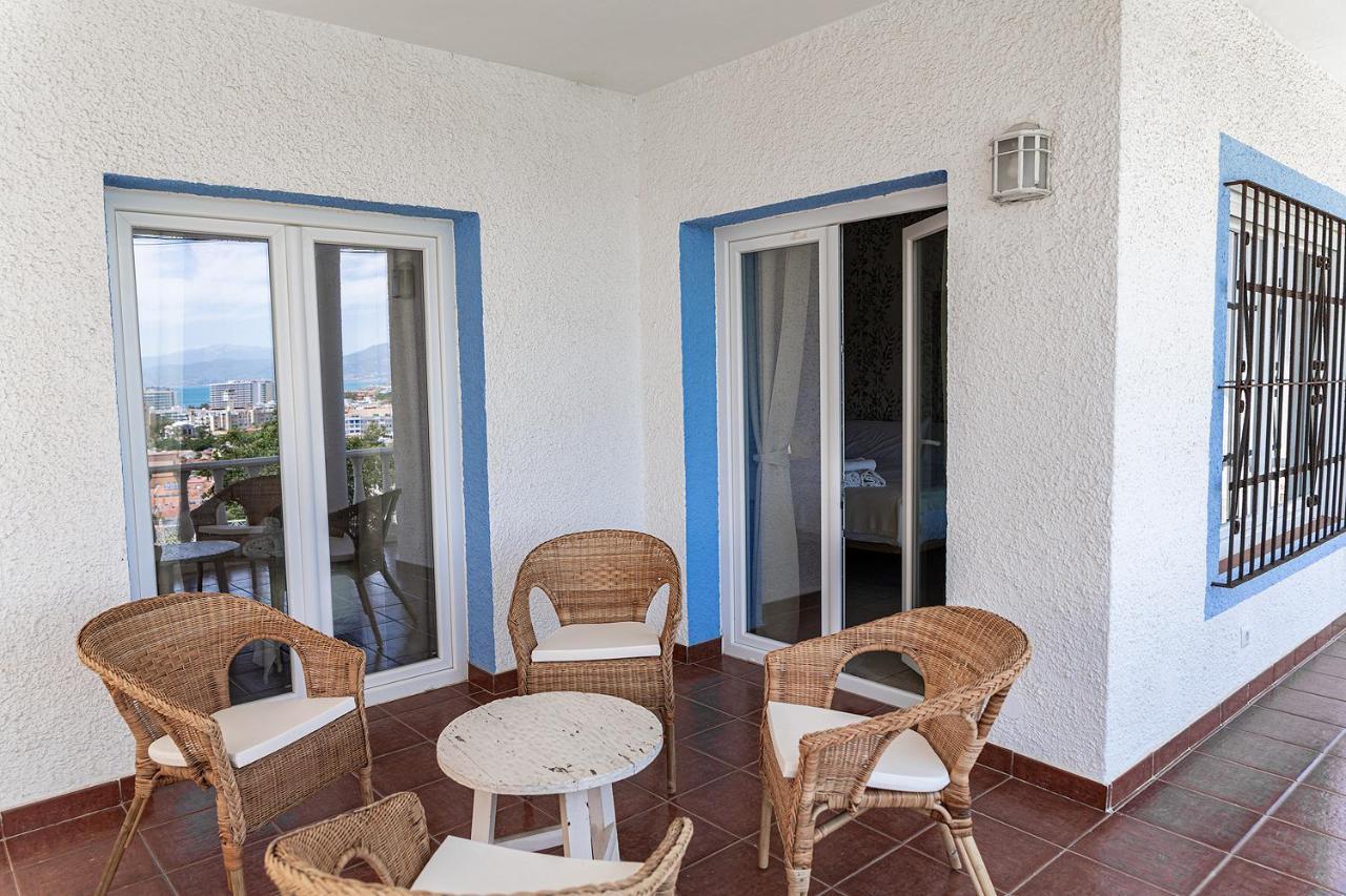 Monko Villa Mieres トレモリノス エクステリア 写真